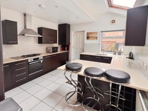 Photo 11- click for photo gallery